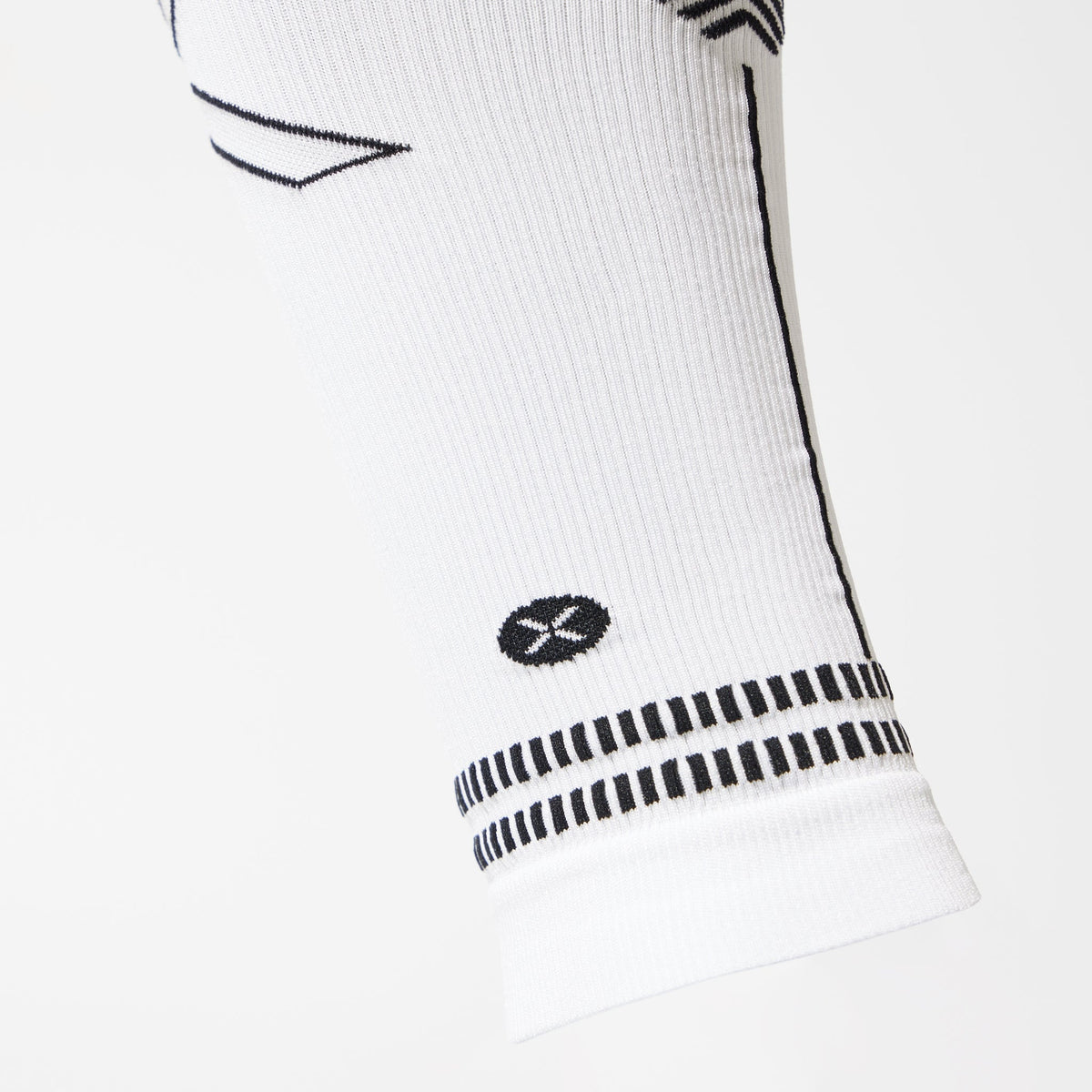 Calf Sleeves Men | White / Black