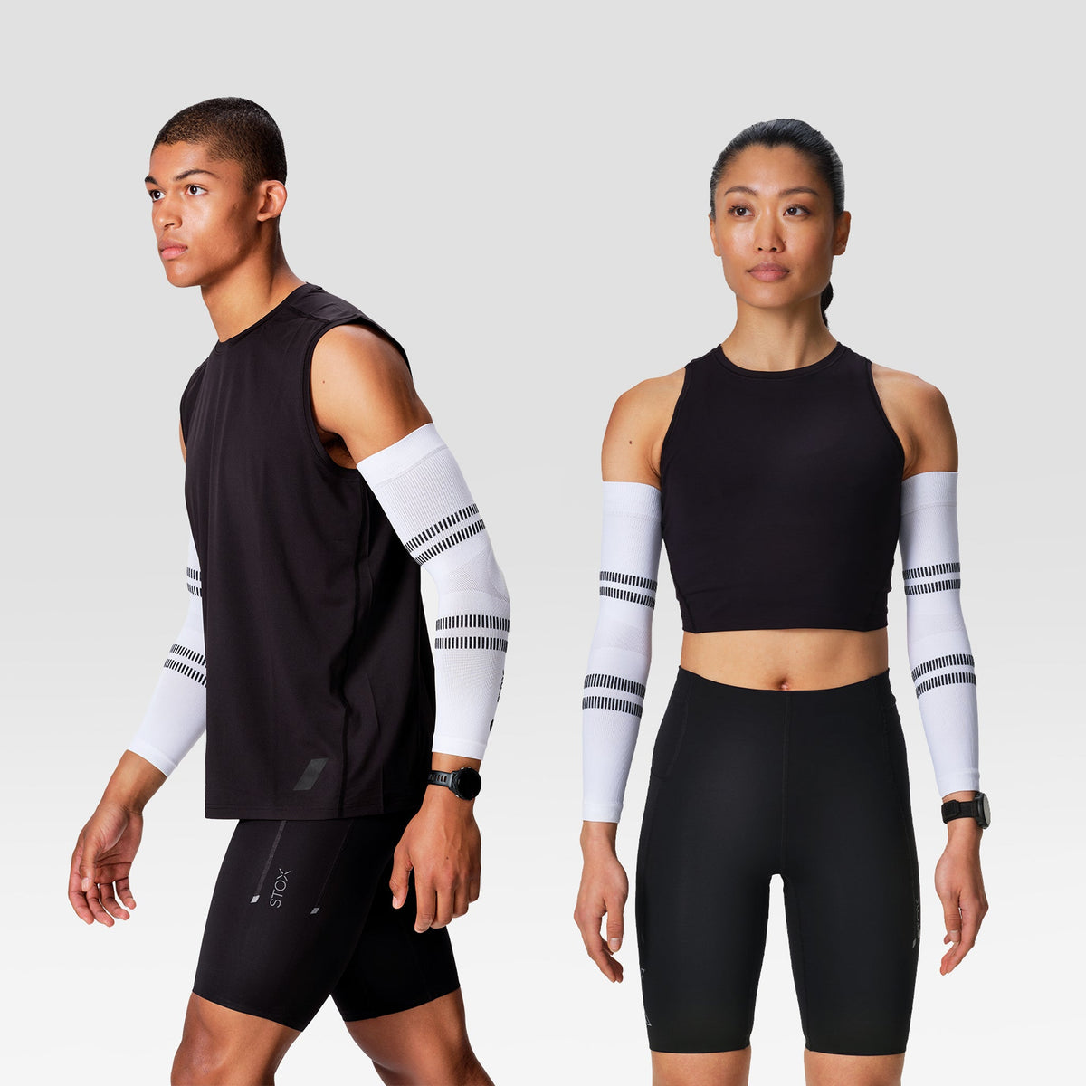 Running Arm Sleeves Unisex | White / Black