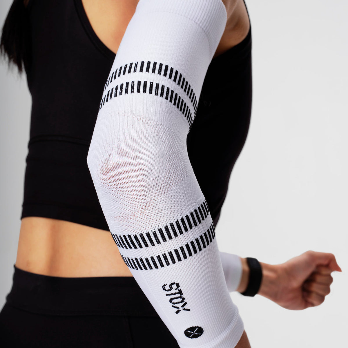 Running Arm Sleeves Unisex | White / Black