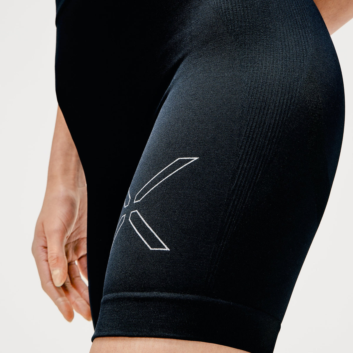 Sports Tights Women Short | Black / White